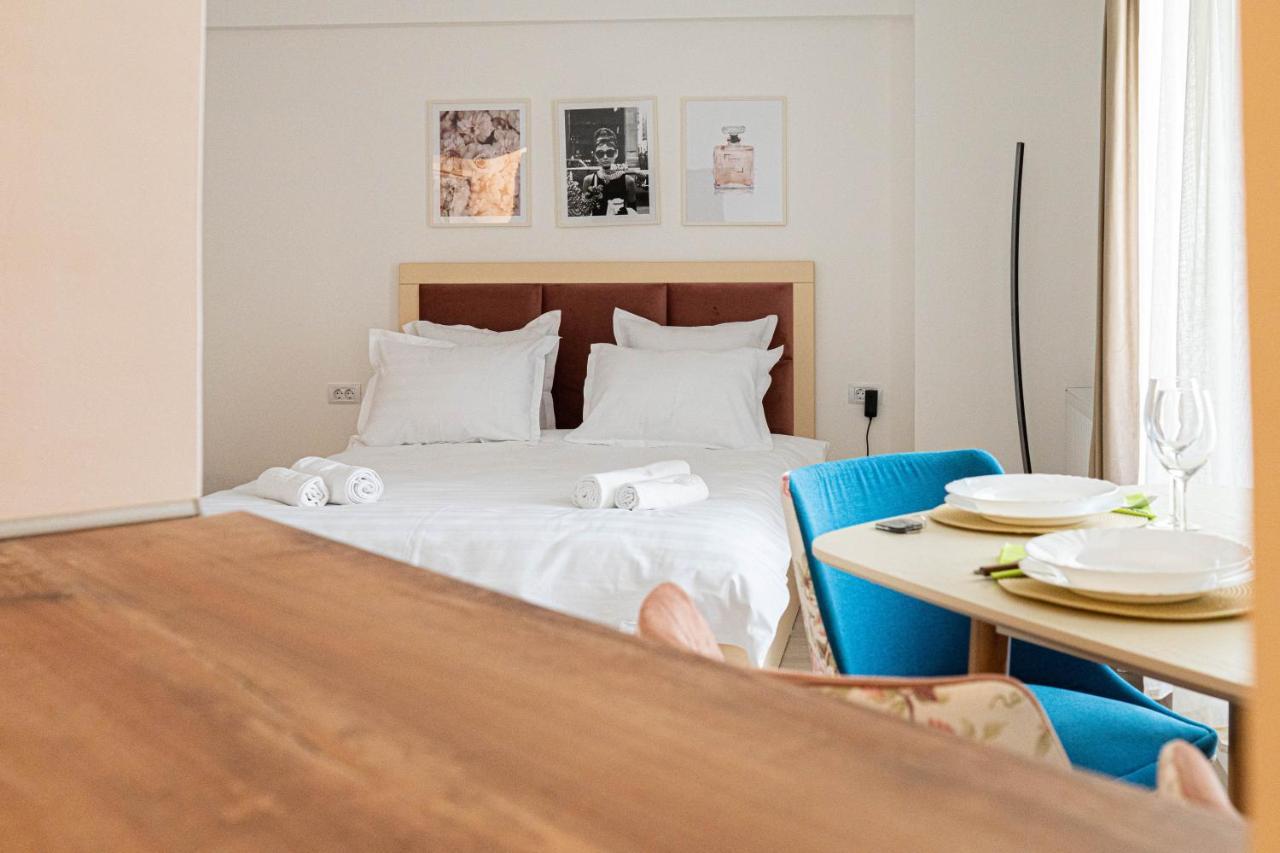 Apartament Le Bonheur Deux Solid Residence Butoaie ママイア エクステリア 写真
