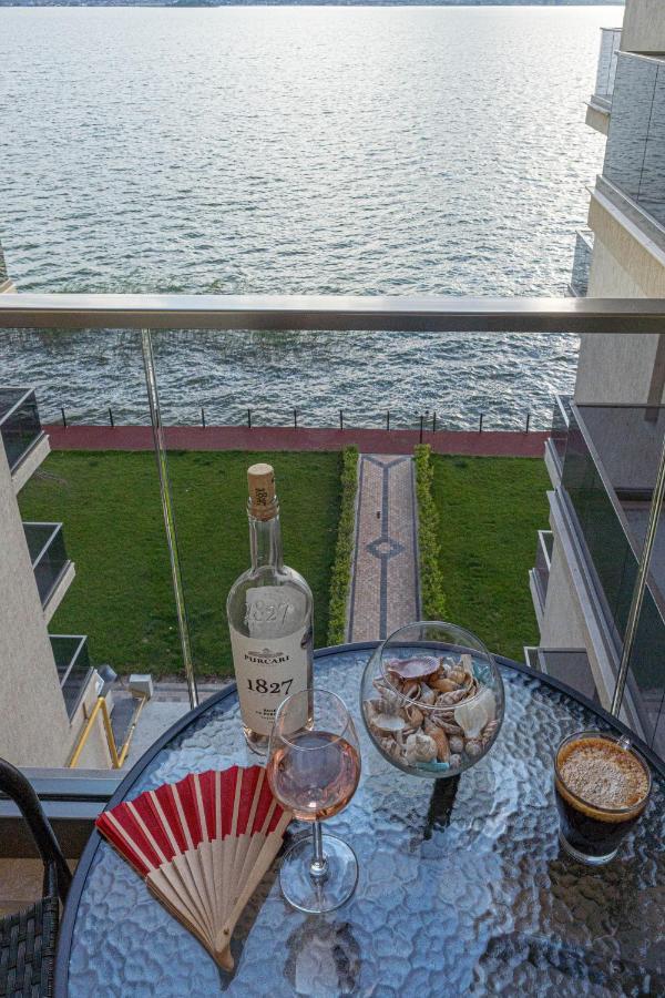 Apartament Le Bonheur Deux Solid Residence Butoaie ママイア エクステリア 写真