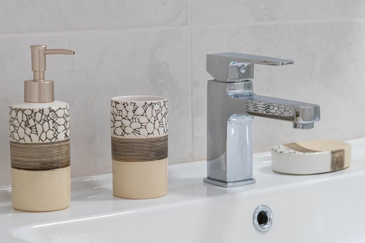 Apartament Le Bonheur Deux Solid Residence Butoaie ママイア エクステリア 写真