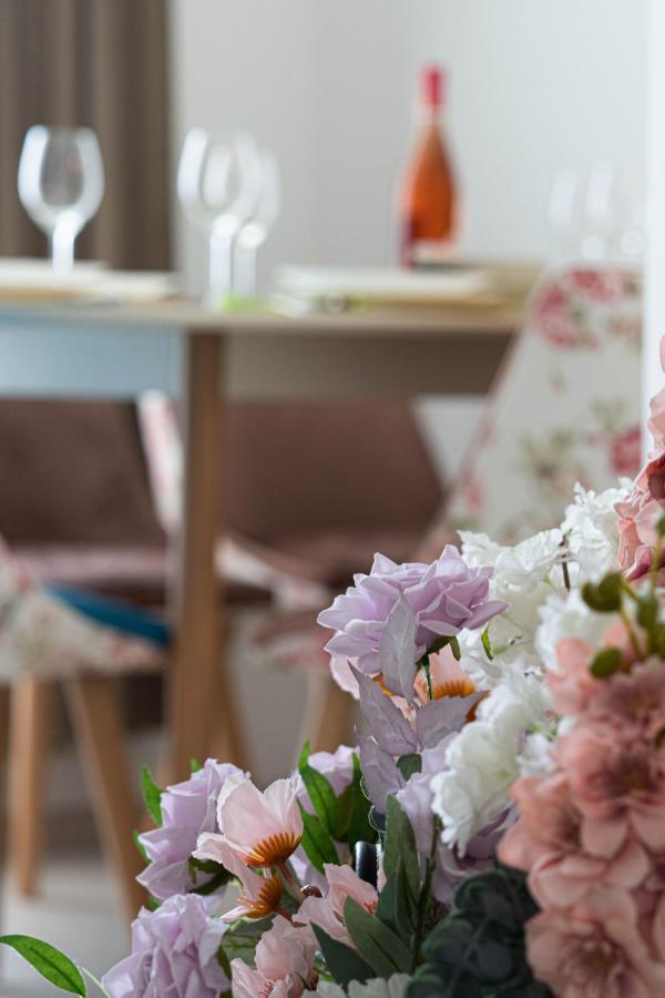 Apartament Le Bonheur Deux Solid Residence Butoaie ママイア エクステリア 写真